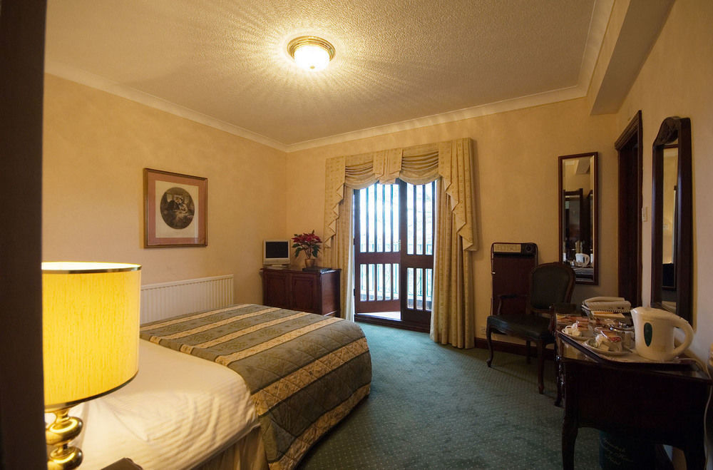 Grimstock Country House Hotel Бирмингем Экстерьер фото