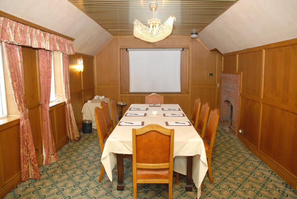 Grimstock Country House Hotel Бирмингем Экстерьер фото